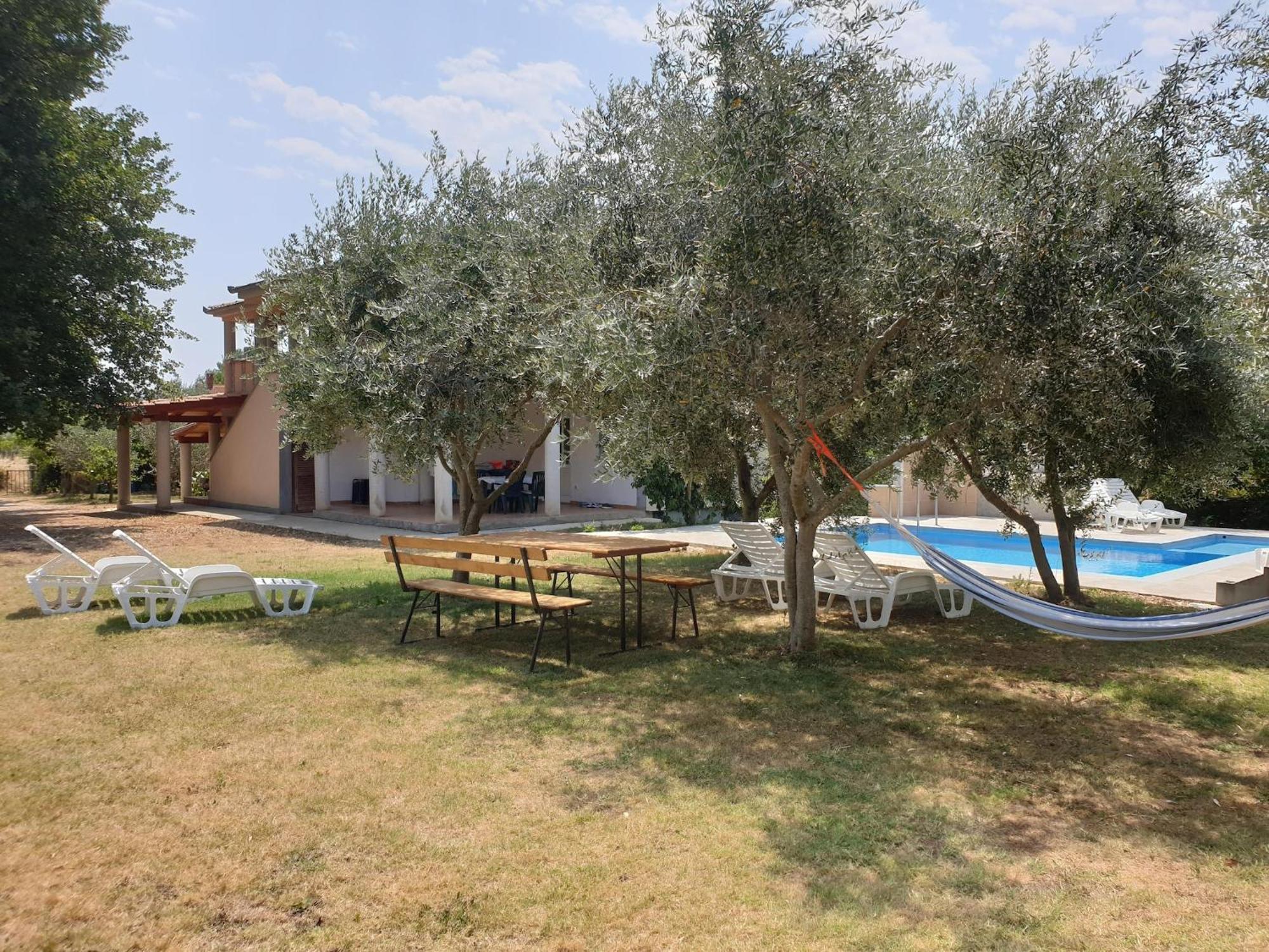 Modern Apartment In Banjole With Pool