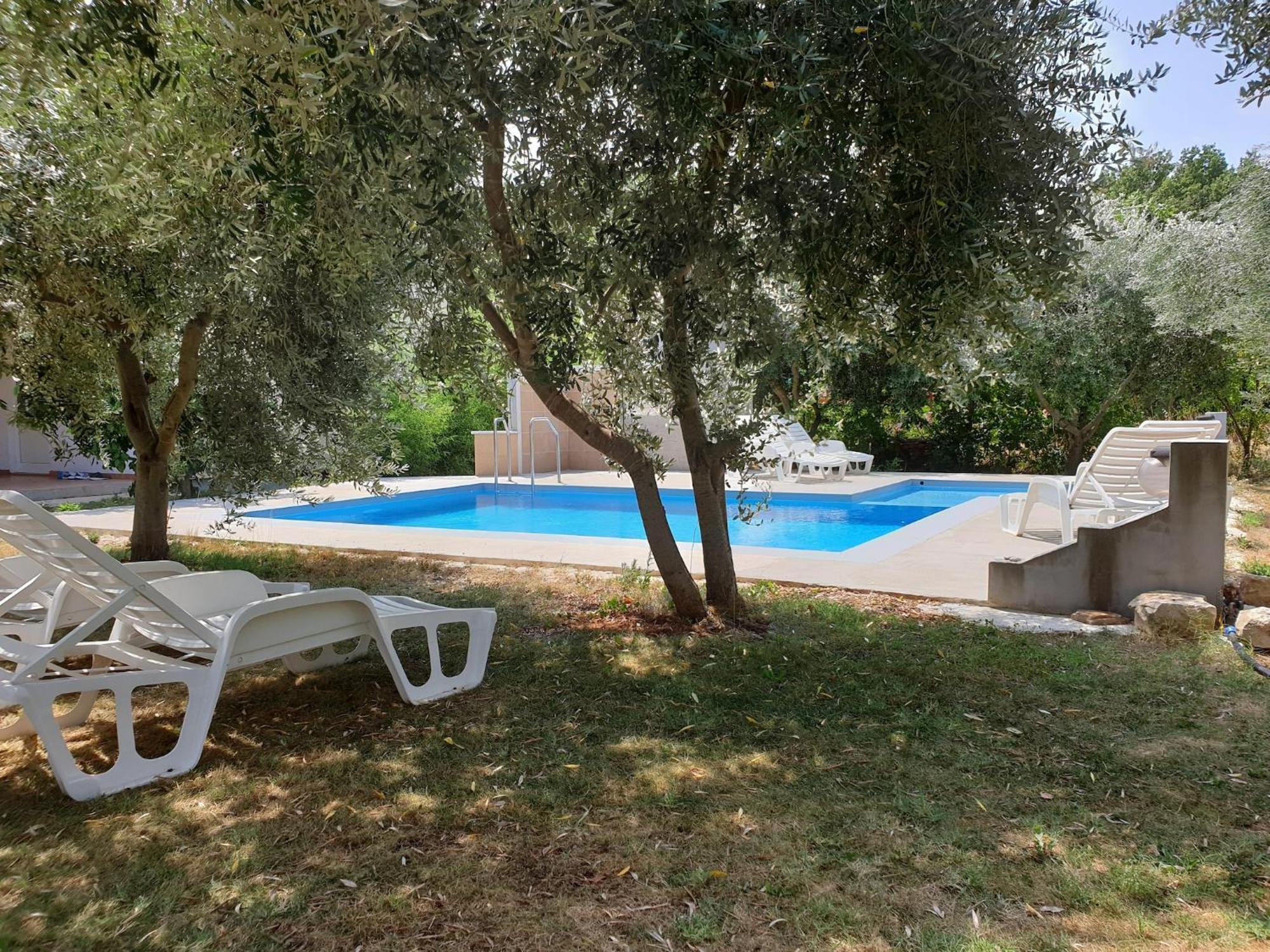 Apartment Modern Apartment In Banjole With Pool Banjole