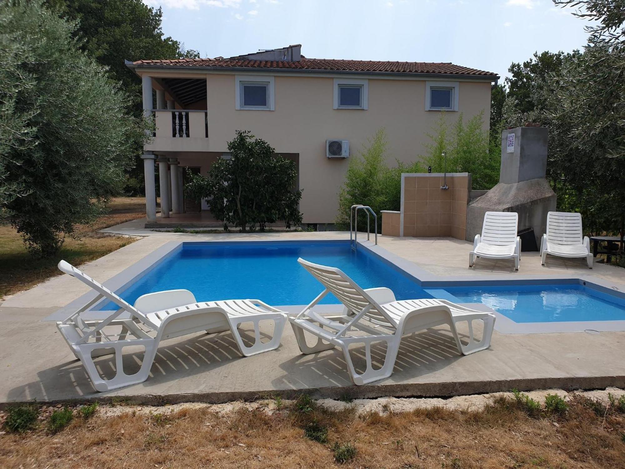 Modern Apartment In Banjole With Pool Banjole