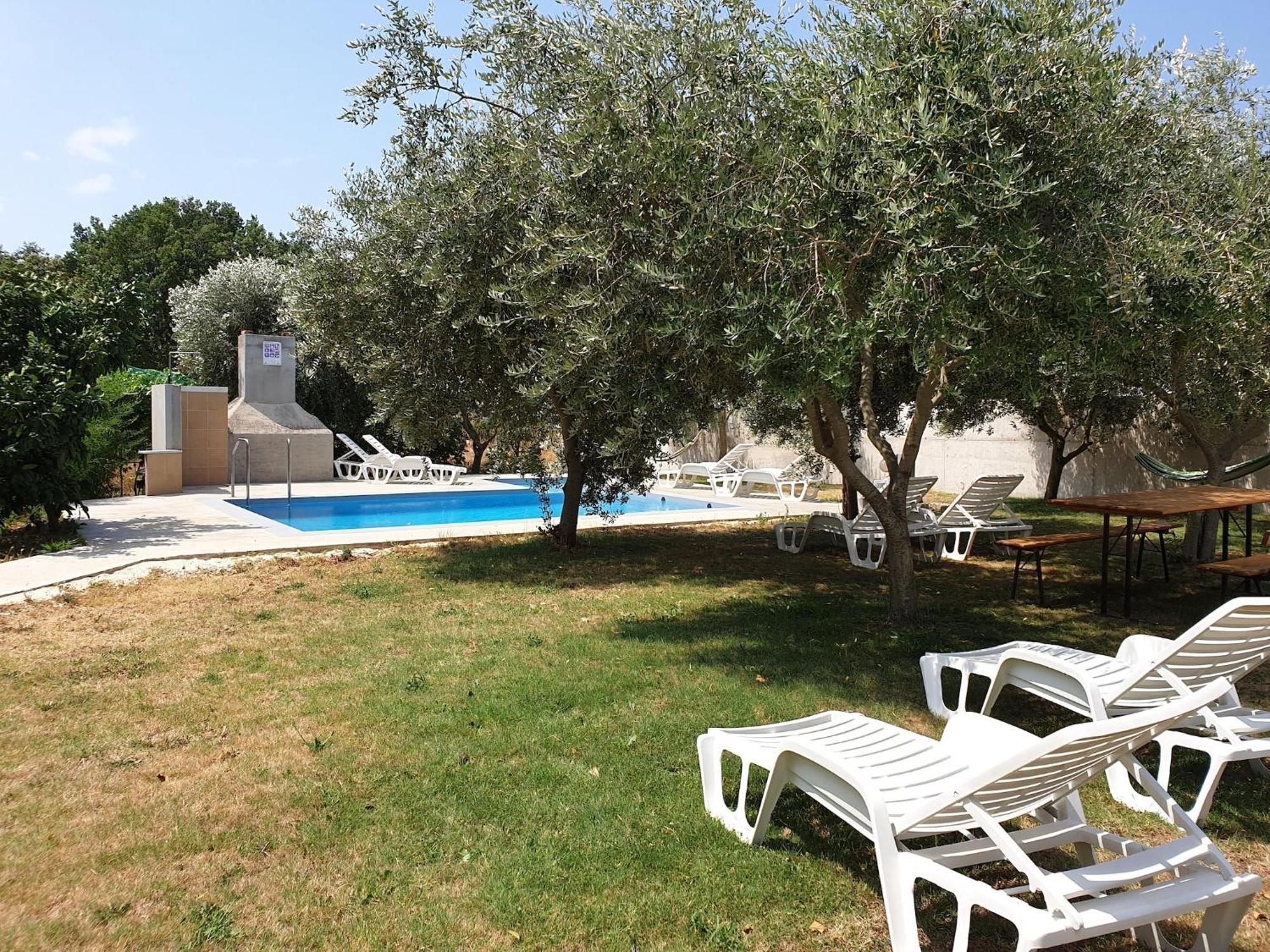 Apartment Modern Apartment In Banjole With Pool *